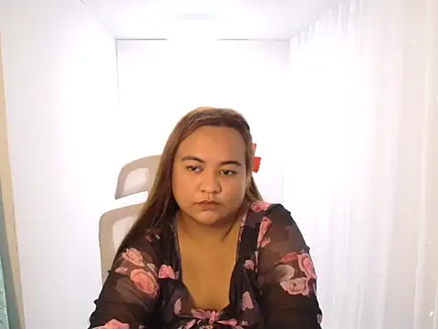 Snapshot of Czarinna chatting on April 29, 5:52 pm Czarinna online show from April 29, 5:52 pm