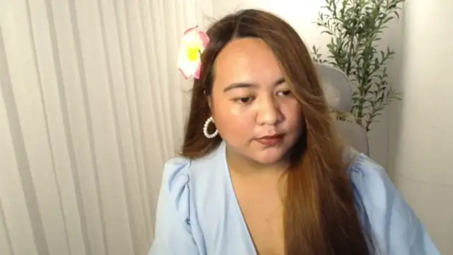 Snapshot of Czarinna chatting on June 11, 11:25 pm Czarinna online show from June 11, 11:25 pm
