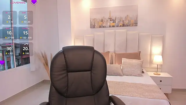 amber willow online show from July 23, 2:26 pm