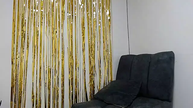BlondeNatalia online show from July 16, 3:45 am