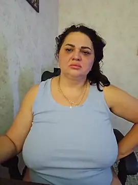 -CUTE-EVVIL- online show from July 19, 7:06 pm