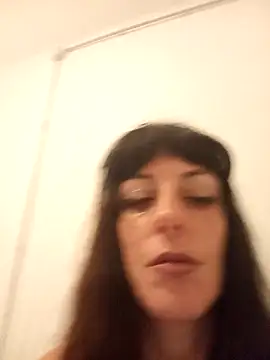 Snapshot of Valeriadolce chatting on May 2, 3:50 pm Valeriadolce online show from May 2, 3:50 pm