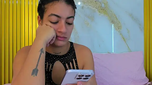 Snapshot of MarceANDCami chatting on May 17, 3:52 pm MarceANDCami online show from May 17, 3:52 pm