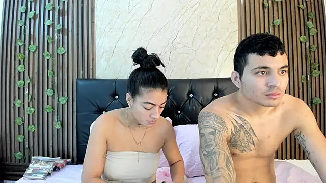 Snapshot of MarceANDCami chatting on May 21, 5:20 pm MarceANDCami online show from May 21, 5:20 pm