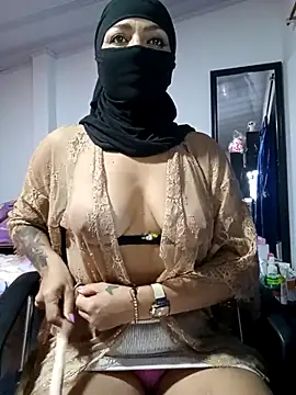 nadia  abaud online show from February 13, 11:45 pm