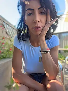 Yasmiinee online show from June 14, 7:43 am