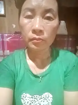 Snapshot of Lella_01 chatting on June 1, 11:34 am Lella 01 online show from June 1, 11:34 am