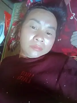Snapshot of Lella_01 chatting on June 6, 7:24 am Lella 01 online show from June 6, 7:24 am