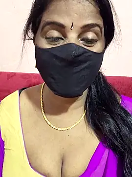 Snapshot of Sunitha-tamilponu chatting on May 12, 5:10 pm Sunitha-tamilponu online show from May 12, 5:10 pm