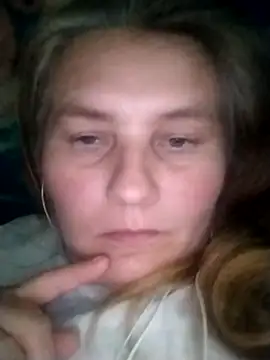 Snapshot of IrisMaris37 chatting on June 27, 1:28 pm IrisMaris37 online show from June 27, 1:28 pm