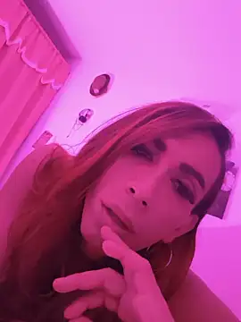 Snapshot of sexx_goddess chatting on June 4, 2:28 am sexx goddess online show from June 4, 2:28 am
