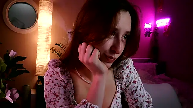 Snapshot of she_tora69 chatting on June 23, 9:35 pm she tora69 online show from June 23, 9:35 pm