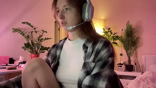 Snapshot of she_tora69 chatting on July 29, 12:20 am she tora69 online show from July 29, 12:20 am