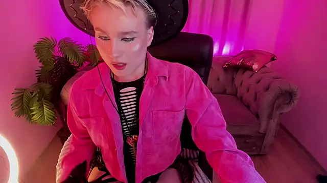 cumboydoll online show from April 29, 2:32 pm