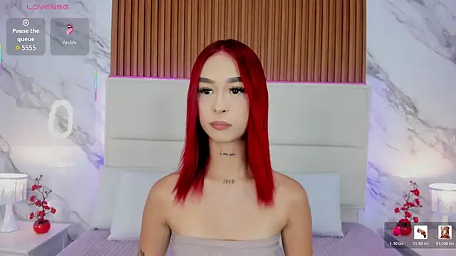 Snapshot of _bella_rossee_ chatting on July 25, 8:17 pm bella rossee online show from July 25, 8:17 pm