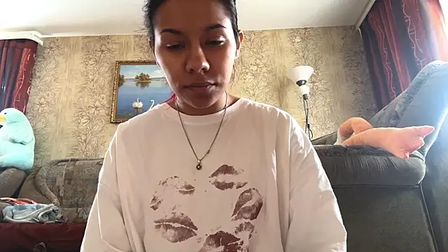 Daisyrtl online show from April 26, 11:41 am