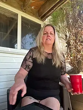 Bruiserboomer2 online show from April 27, 6:17 pm