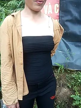 anhphi01 online show from April 26, 8:23 am