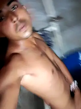 Snapshot of Joes_21 chatting on December 20, 3:57 am Joes 21 online show from December 20, 3:57 am