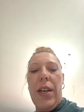 lickybaby26 online show from May 15, 2:13 pm