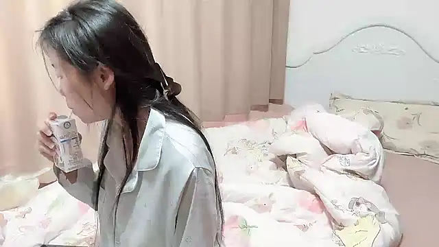XIAOnaimao-001 online show from May 2, 1:54 am