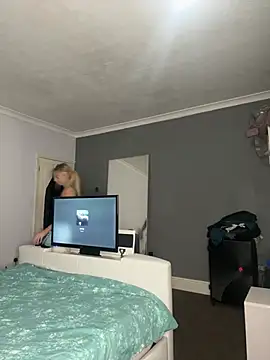 Snapshot of Sofianoon chatting on May 15, 7:43 pm Sofianoon online show from May 15, 7:43 pm