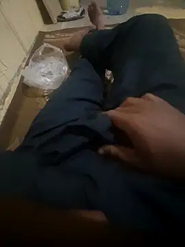 qwdtu online show from April 27, 11:14 pm