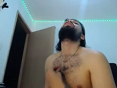 Snapshot of camilorestrepo77 chatting on June 9, 5:41 am camilorestrepo77 online show from June 9, 5:41 am