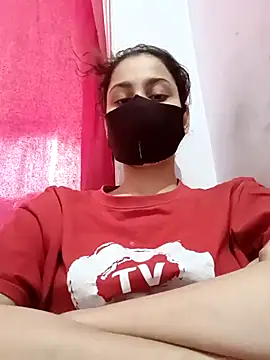 saniyamirza000777 online show from April 28, 7:57 am