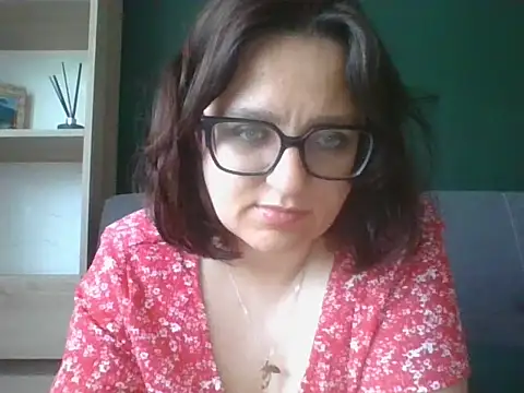 Snapshot of sensual_paris chatting on May 25, 5:35 am sensual paris online show from May 25, 5:35 am