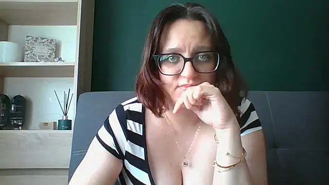 sensual paris online show from July 28, 11:17 am