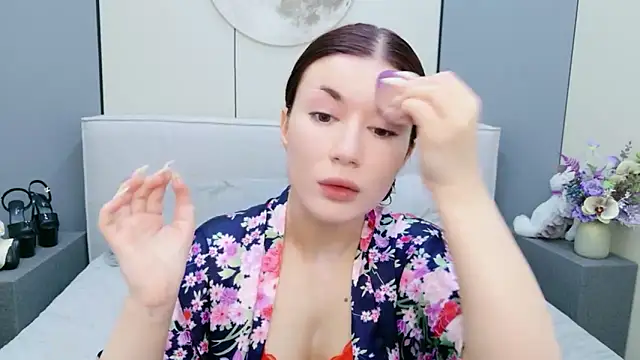 Gina lima online show from May 13, 10:45 am