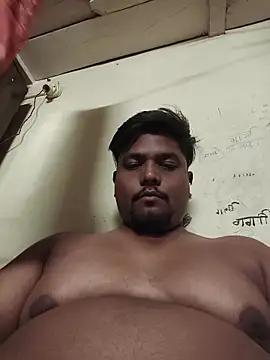 Snapshot of Mricecreeam chatting on May 5, 9:34 pm Mricecreeam online show from May 5, 9:34 pm