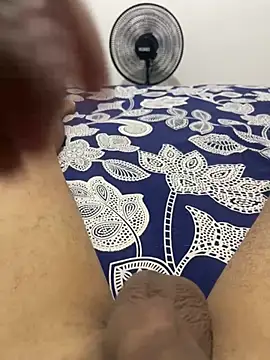 IndentedSurface online show from August 10, 3:32 am