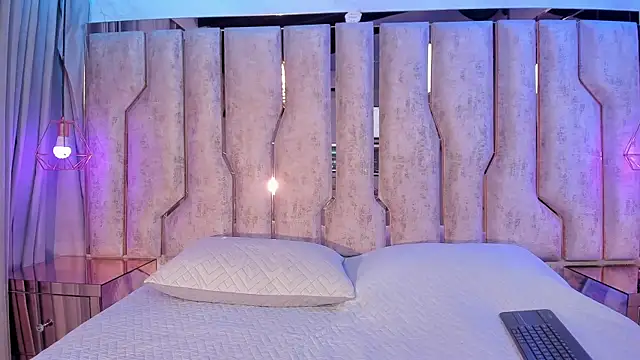 Snapshot of chica_nocturna25 chatting on July 14, 4:06 am chica nocturna25 online show from July 14, 4:06 am