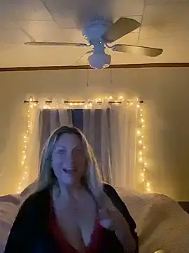 bigtitslivetofuck online show from February 26, 4:36 am