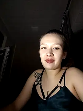 HotVibeK online show from May 4, 4:25 pm