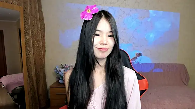 Akiba cute online show from May 11, 6:05 pm