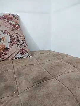 HD Queen 69 online show from June 15, 7:27 pm