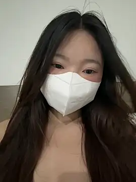 Snapshot of Ni_Tran chatting on July 12, 6:37 am Ni Tran online show from July 12, 6:37 am
