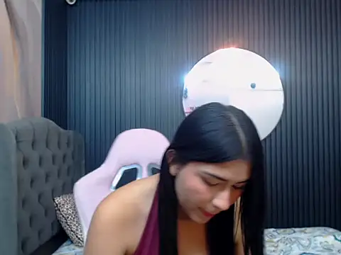 amy valen online show from April 29, 7:31 pm