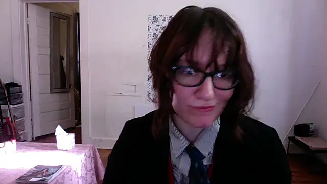 AnnywnBelle online show from May 2, 10:04 pm