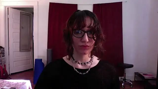 AnnywnBelle online show from May 15, 10:06 pm