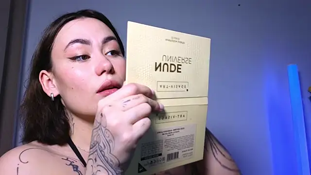 viktoriamoore online show from May 17, 3:52 pm