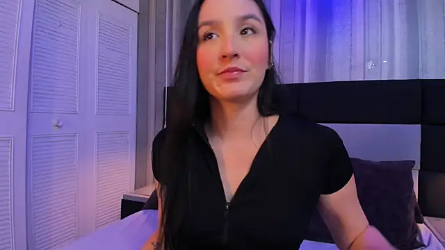 Pia johnson   online show from May 10, 11:37 am