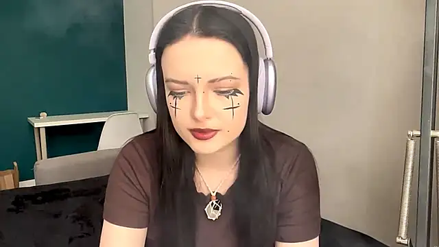 AmbientInvalid online show from May 15, 2:02 pm