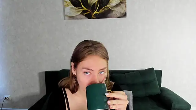Leslie Whait online show from May 11, 1:28 pm