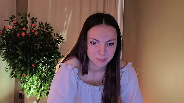 Snapshot of Alice-Lidel chatting on July 8, 5:12 am Alice-Lidel online show from July 8, 5:12 am