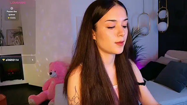 SkinnyEllie online show from May 10, 7:41 pm