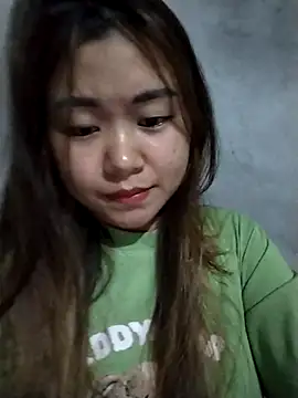 Snapshot of Azoo120-2 chatting on May 4, 2:13 pm Azoo120-2 online show from May 4, 2:13 pm